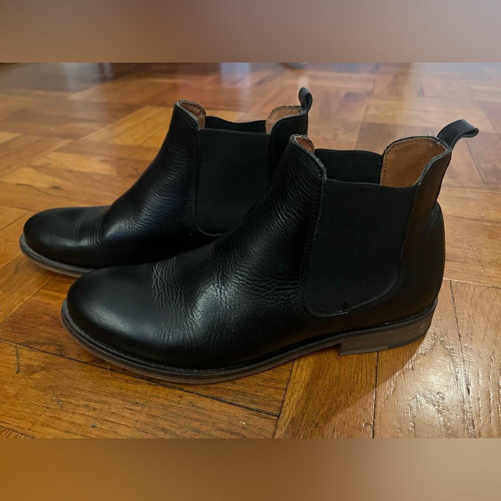 Wolverine Black  Leather Chelsea Boots 9